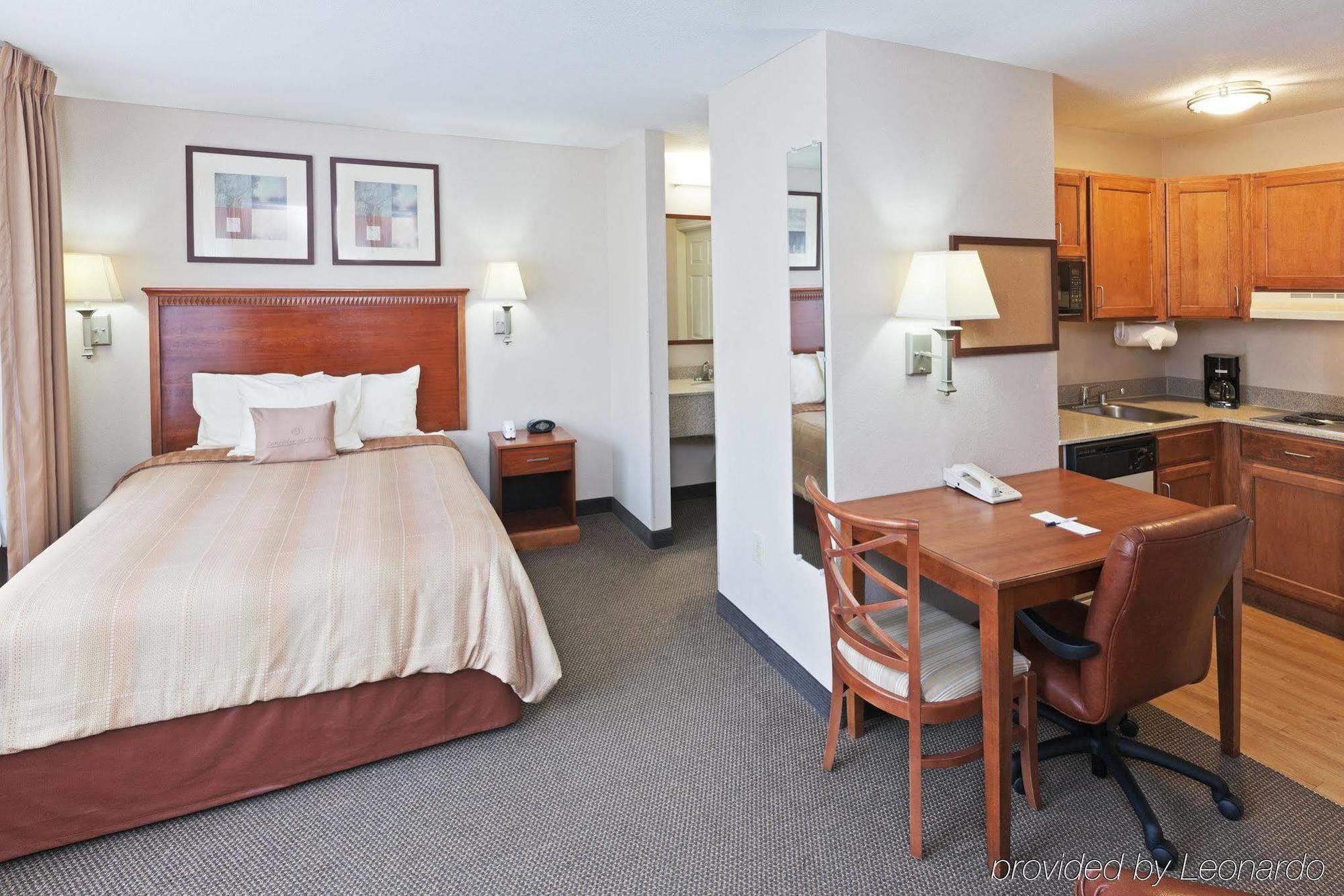 Candlewood Suites Dallas Market Center-Love Field By Ihg Dış mekan fotoğraf