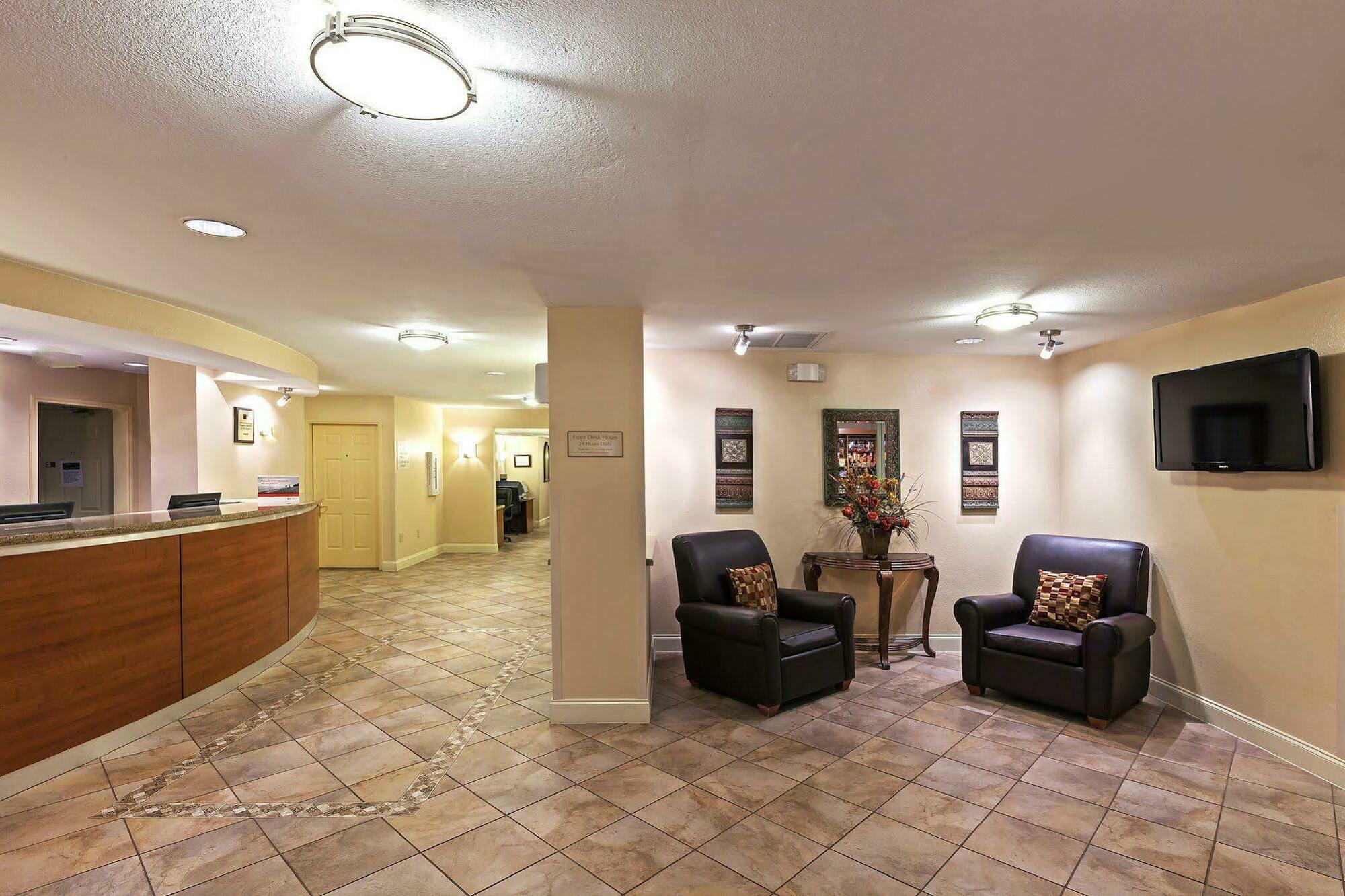 Candlewood Suites Dallas Market Center-Love Field By Ihg Dış mekan fotoğraf